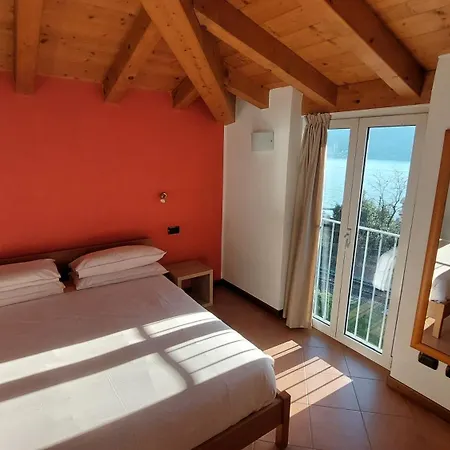 Mansarda Luce Di Appartamento *