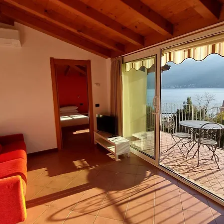 Apartment Mansarda Luce Di Lierna